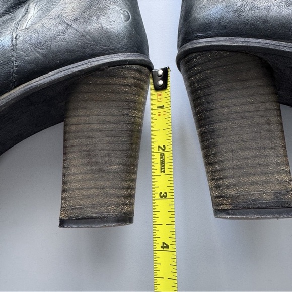 Felmini Distressed Leather Boots Made In Portugal - Picture 12 of 14